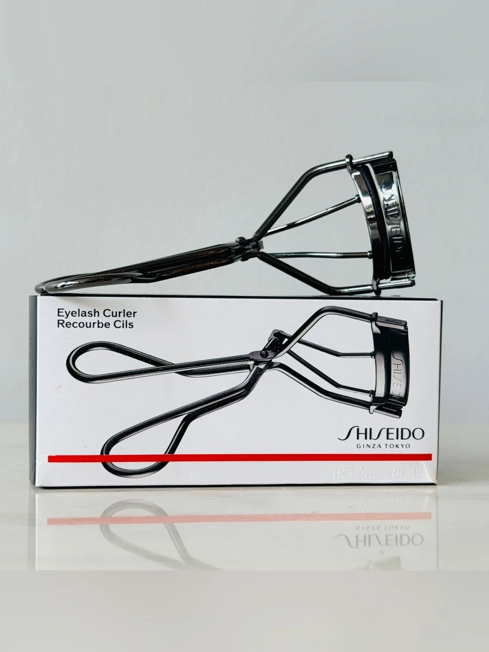 Shiseido Eyelash Curler Makeup Tool